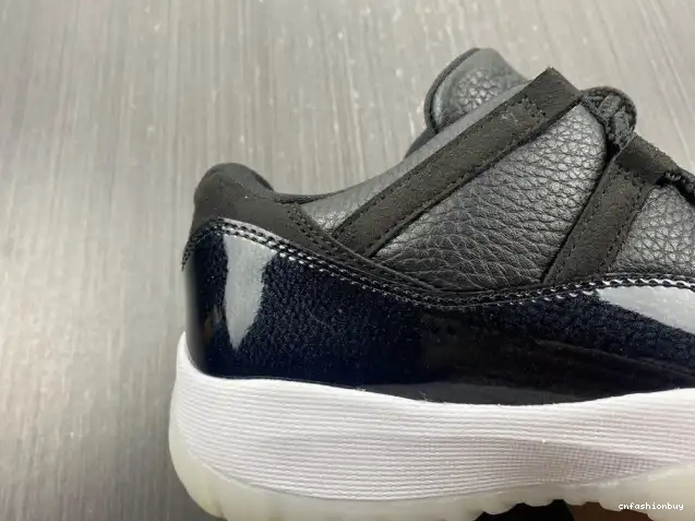 Low Air 72-10 Jordan Retro AV2187-001 11 0514
